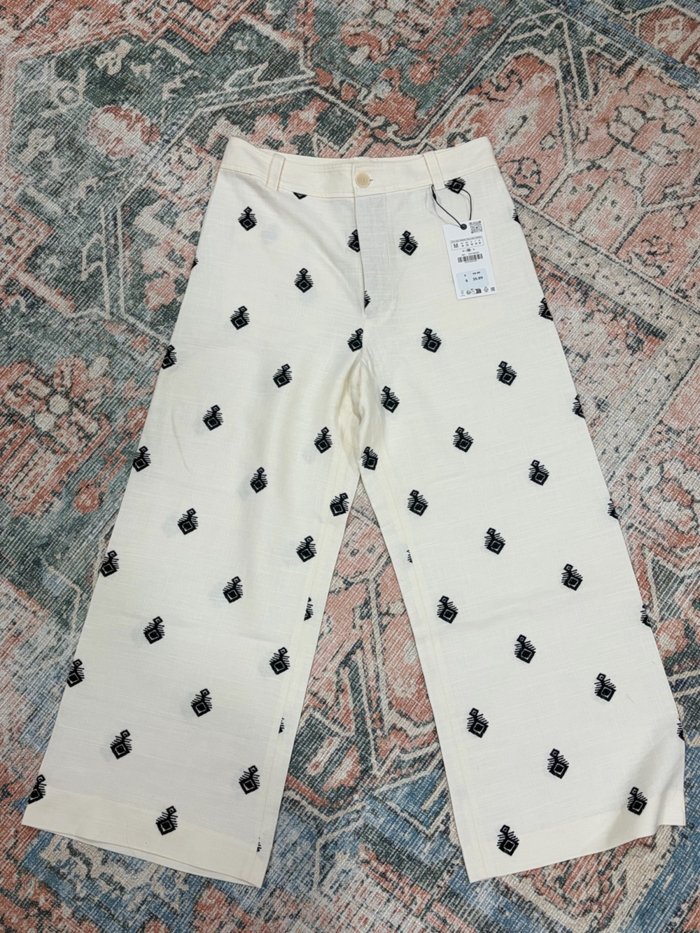 Zara Cream Wide-Leg Cropped Pants with Black Embroidered Motifs
